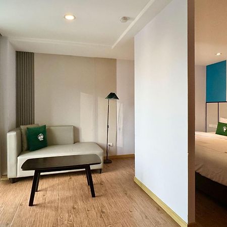 Pentafield City Residence Bangkok Eksteriør billede